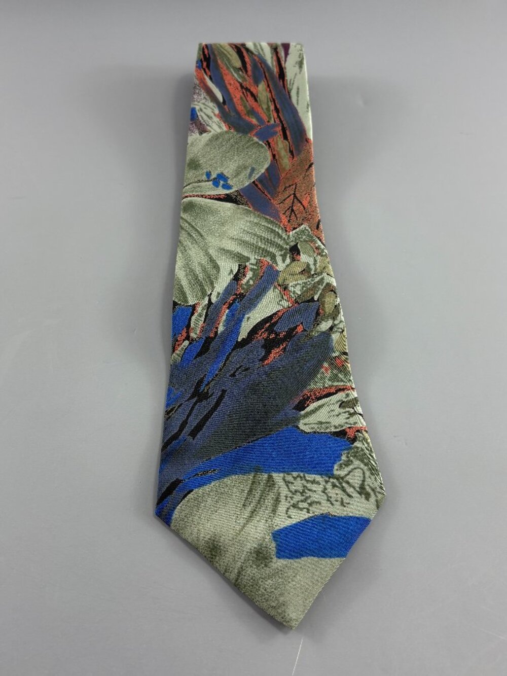 Vintage Bugle Boy Multi Abstract Floral Men's Tie 3 3/4" x 59"